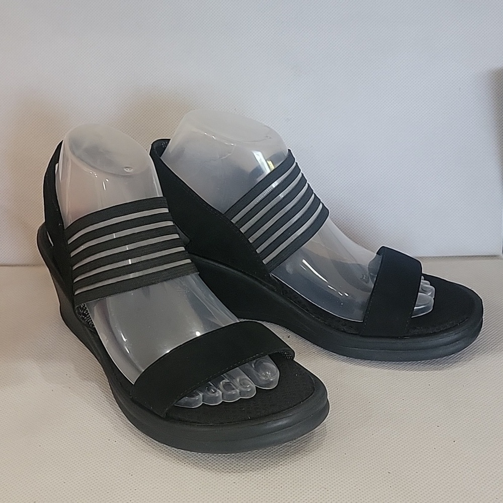 SKECHERS‎ CALI RAMBLER MEMORY FOAM BLACK WEDGE HEEL SANDALS (sz 9)